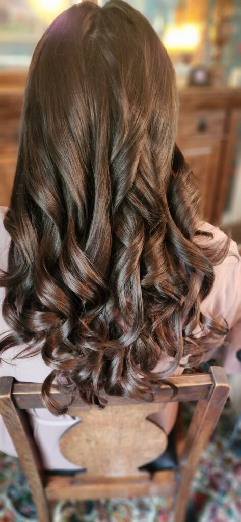 Bridal hair Romantic Waves That Move With the Ocean Breeze